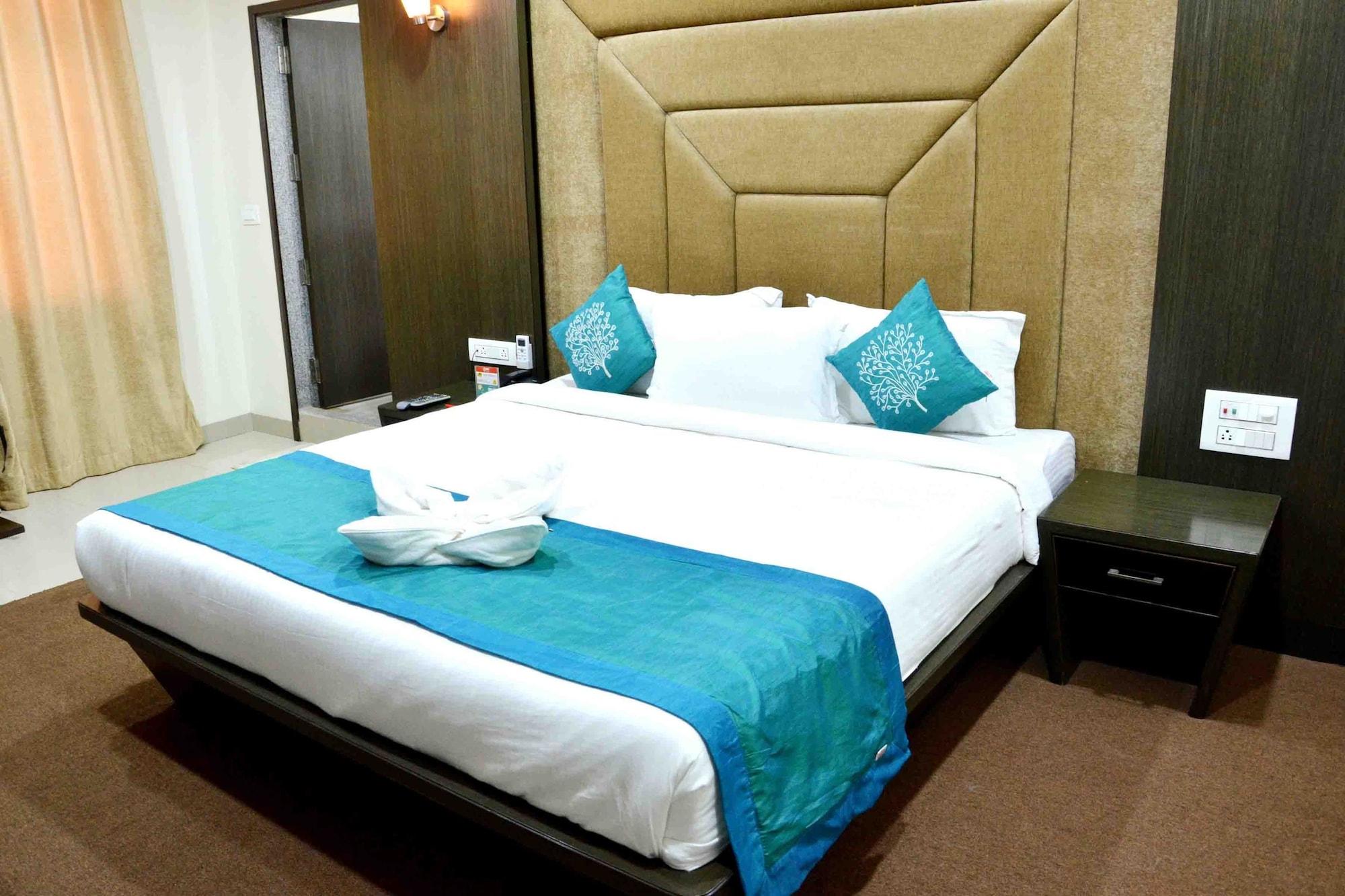 Capital O 1546 The Sensation Hotel Indore Dış mekan fotoğraf