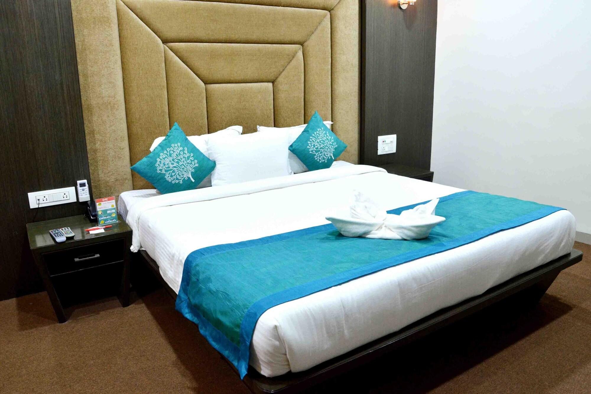 Capital O 1546 The Sensation Hotel Indore Dış mekan fotoğraf