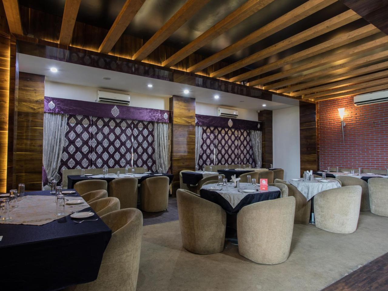 Capital O 1546 The Sensation Hotel Indore Dış mekan fotoğraf