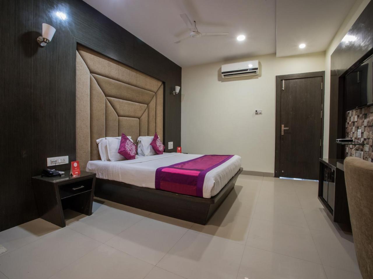 Capital O 1546 The Sensation Hotel Indore Dış mekan fotoğraf